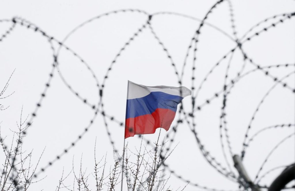 Байден пообіцяв подальший тиск на економіку росії і ще більшу її ізоляцію у світі