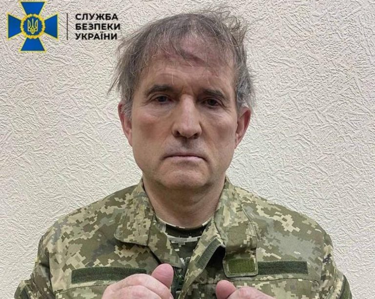 Кума Путіна Віктора Медведчука суд помістив у СІЗО