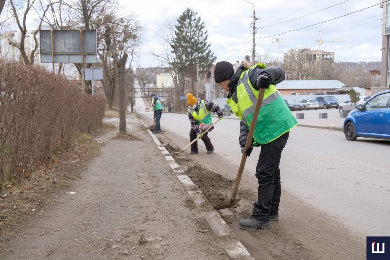 У Франківську комунальні підприємства потребують працівників