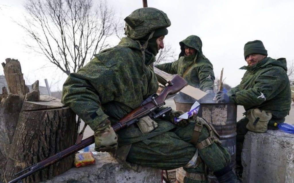 РФ зазнає нищівних втрат та перекидає свої сили з Грузії до України