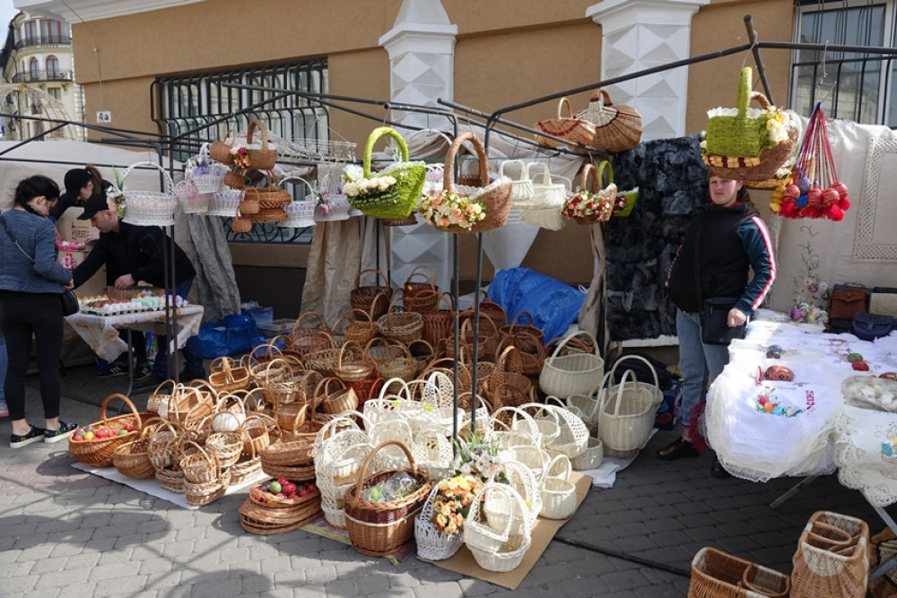 В центрі Івано-Франківська проведуть передвеликодній ярмарок