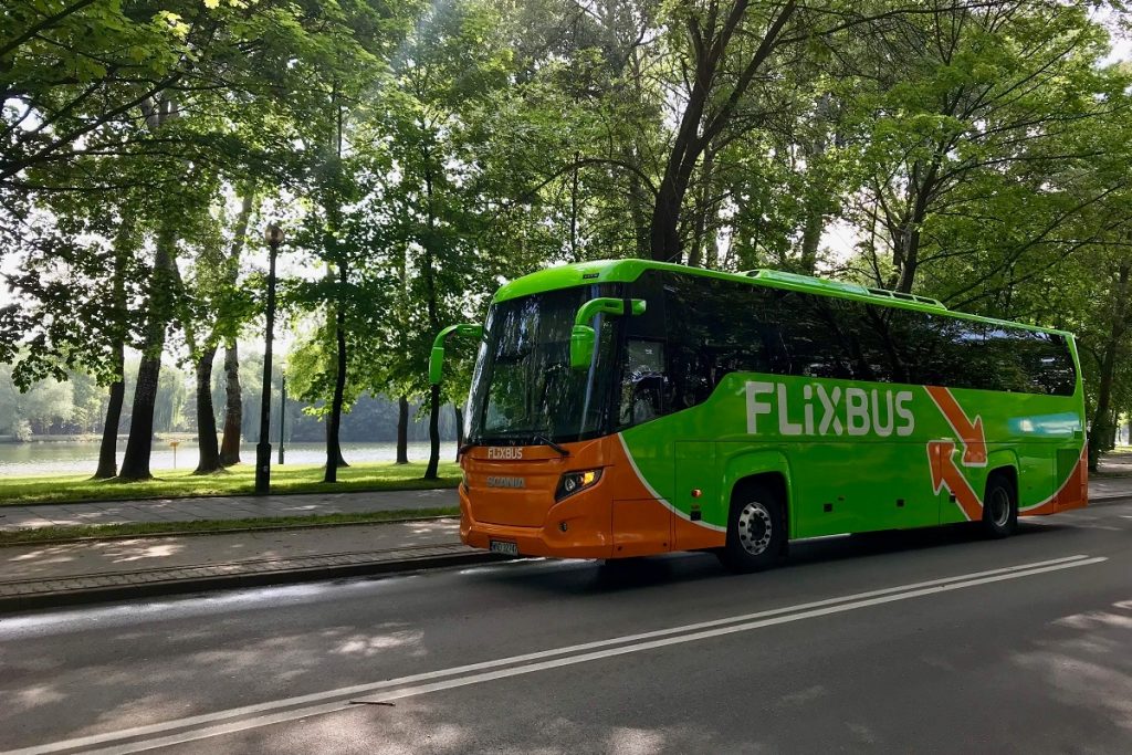 Автобусний оператор FlixBus відновлює українські маршрути