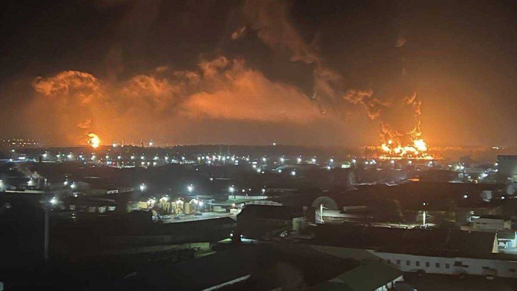 Фейгін пояснив, чому Москва не визнає справжні причини вибухів у Росії