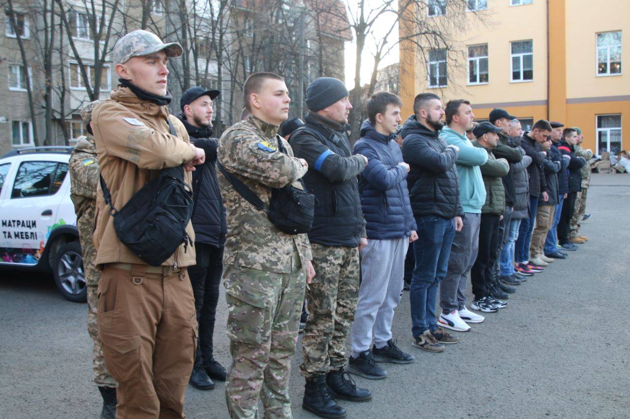 Бійці батайльону “АЗОВ” Прикарпаття,присягнули на вірність Україні,війна в укра,війна в україні 2022