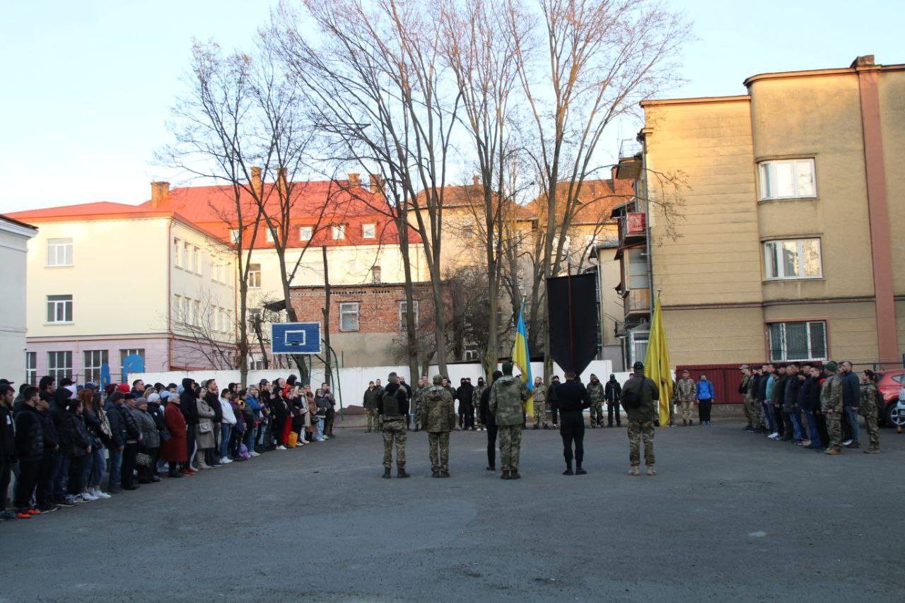 Бійці батайльону “АЗОВ” Прикарпаття,присягнули на вірність Україні,війна в укра,війна в україні 2022