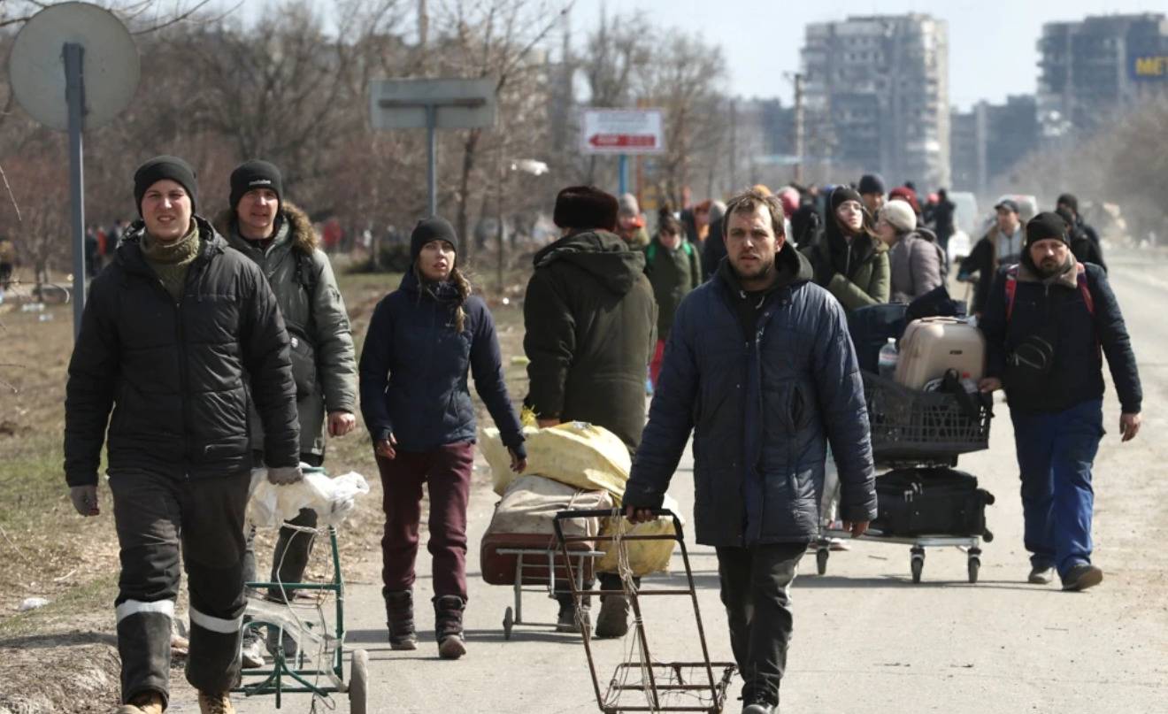 "Укрзалізниця" продовжує евакуювати українців із зон бойових дій: графік на 5 квітня