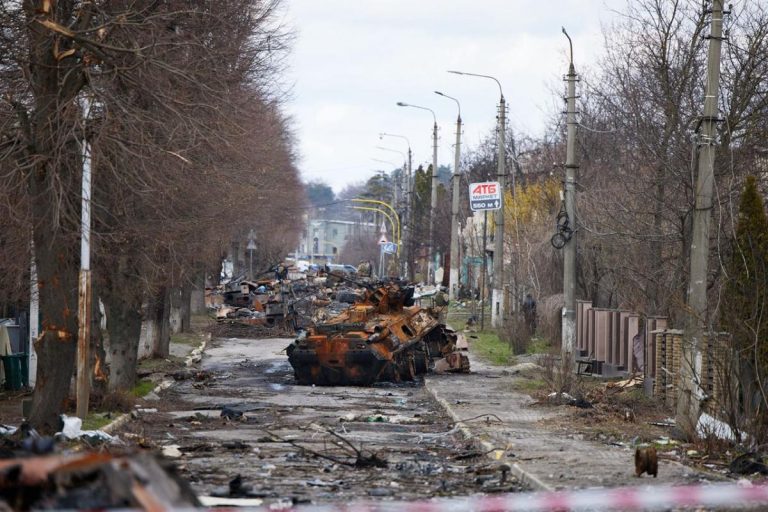 Арестович зазначив, що в Україні сьогодні відбуваються ще "чотири Бучі"