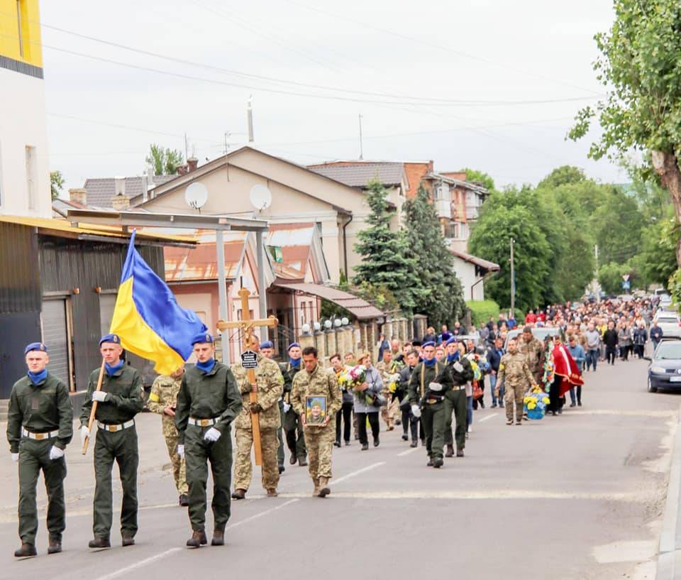 На Франківщині провели в останню путь полеглого захисника України