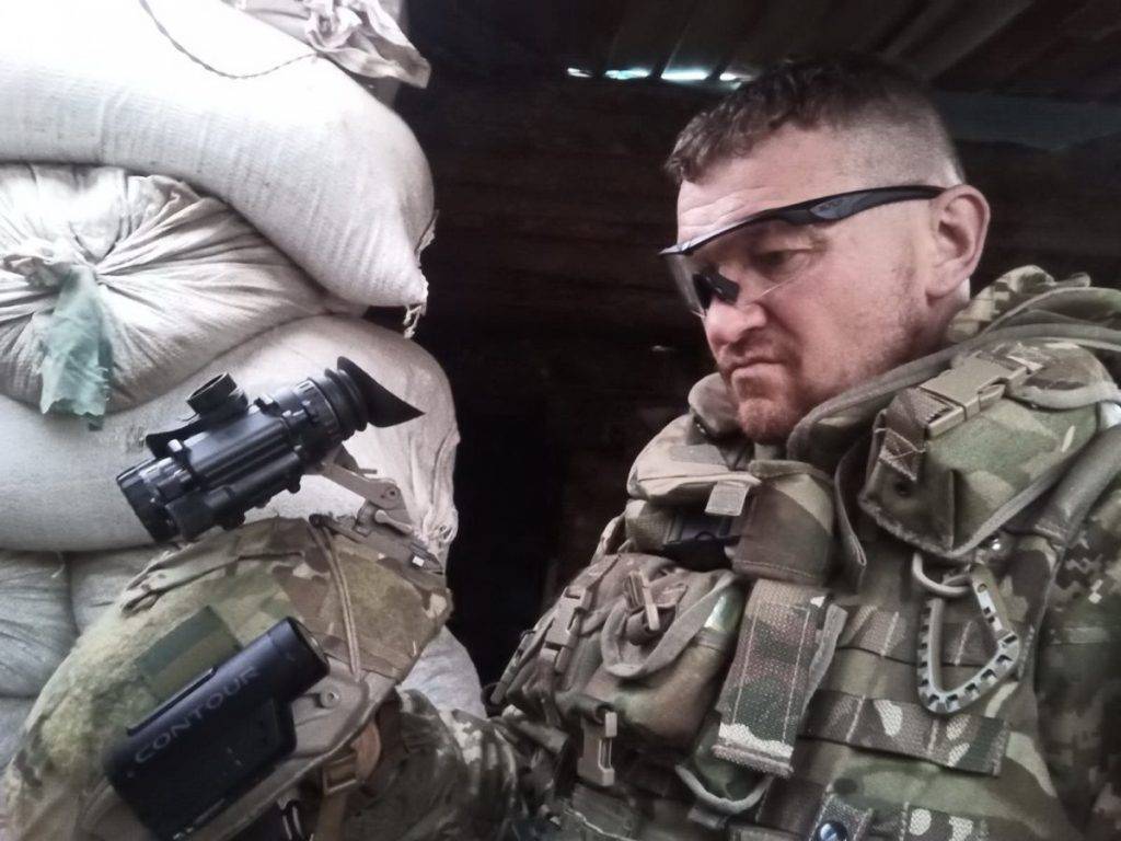 "Я переконаний у перемозі, загарбникам нас ніколи не здолати", - морпіх-снайпер "Степ" із Калуша