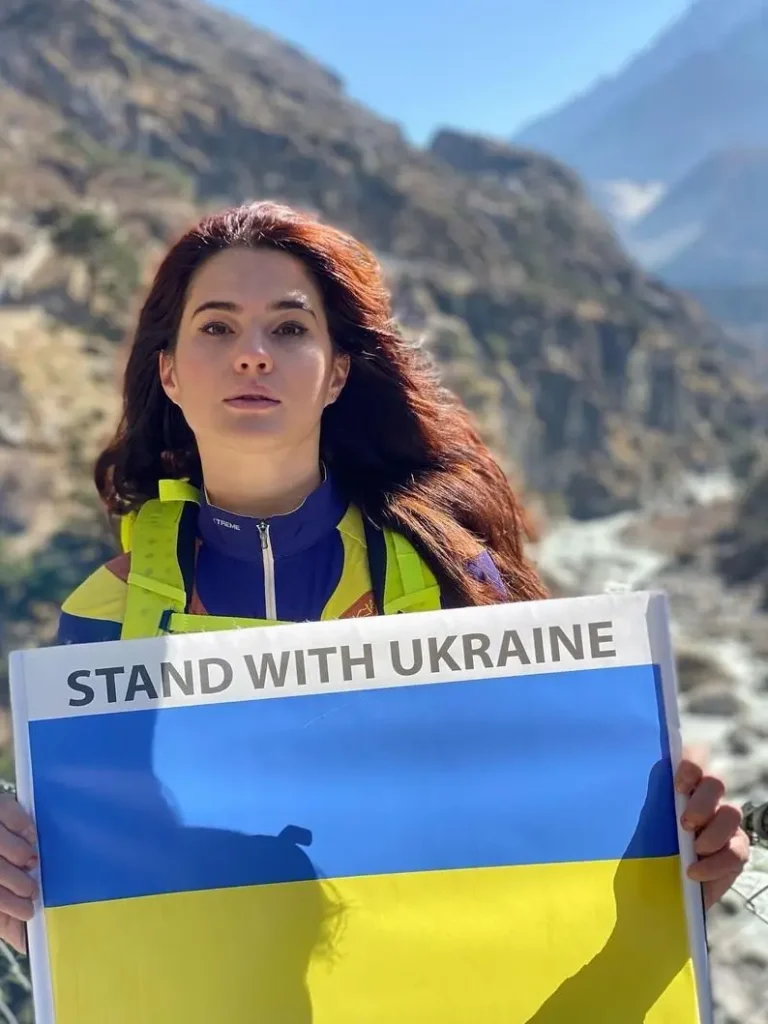 Українка Антоніна Самойлова піднялася на Еверест