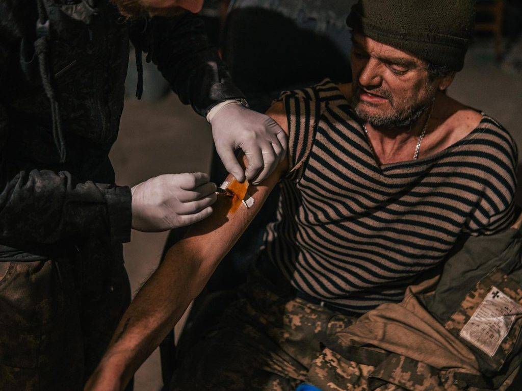 Дмитро Козацький полк Азов,захисник Маріуполя,автор світлин з Азовсталі