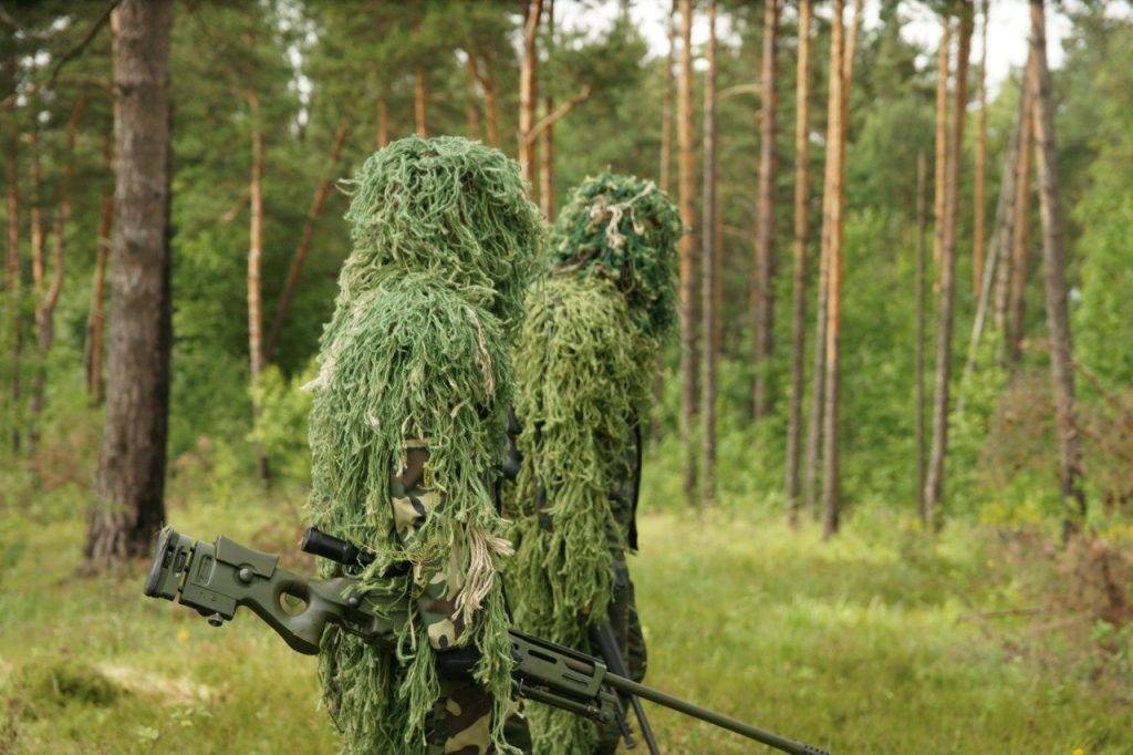 В Івано-Франківську виготовляють "кікімори" для снайперів ЗСУ