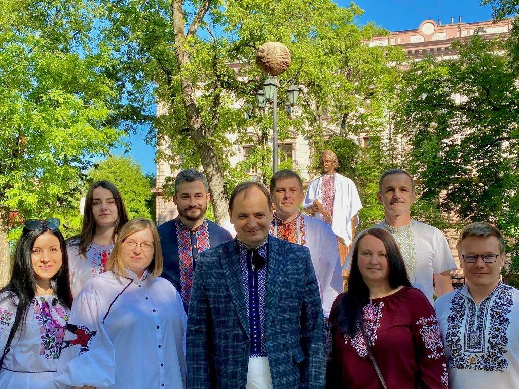 день вишиванки,свято в івано-франківську,свято вишиванки