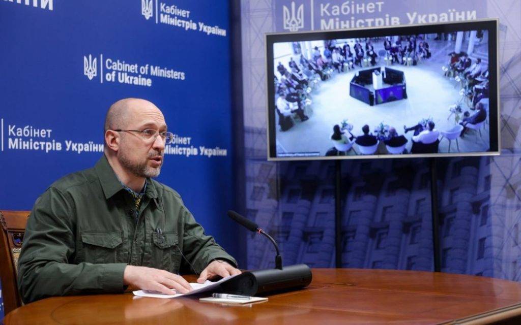 Україна планує найближчим часом підписати "митний безвіз" з Європою, - Шмигаль