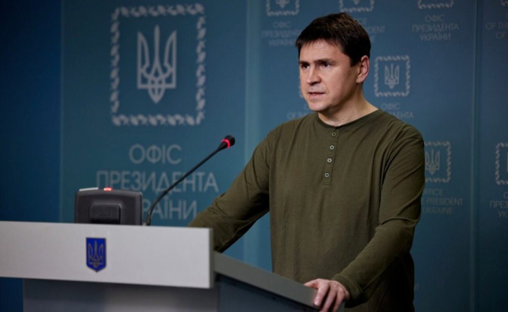 Подоляк заявляє, що на російських чиновників чекає "Нюрнберзький трибунал 2.0"