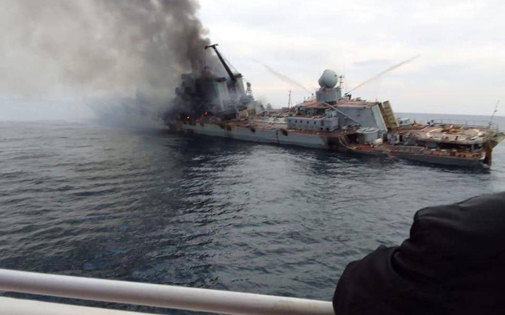 Росія забрала з затонулого крейсера "Москва" тіла загиблих моряків і секретні матеріали