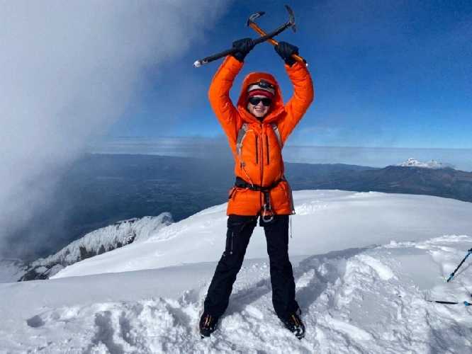 Українка Антоніна Самойлова піднялася на Еверест