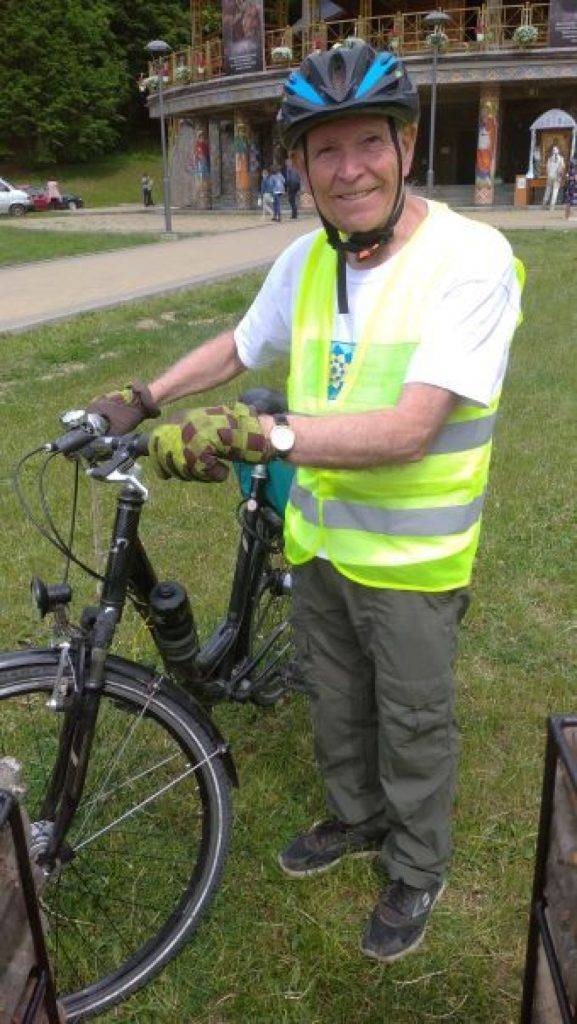 82-річний чоловік подолав на велосипеді майже сотню кілометрів задля прощі у Погінський монастир