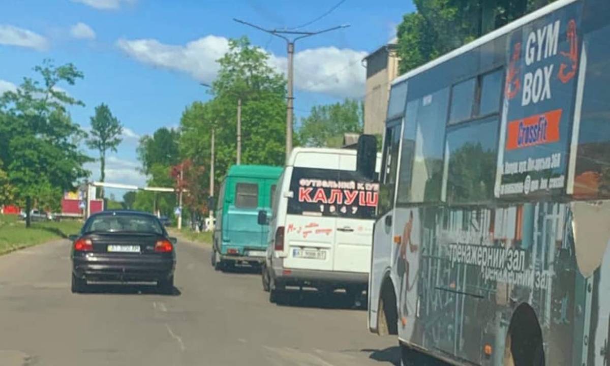 На АЗС Франківщини може з'явитися окрема черга для автобусів, медиків та аварійних служб