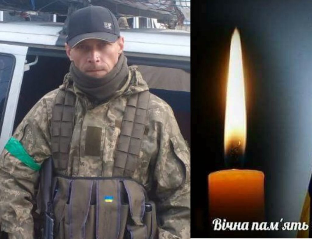 Мешканці Надвірнянщини на колінах зустріли тіло бійця, який загинув на війні ВІДЕО