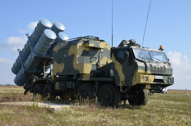 Стало відомо, які країни виконали обіцяні постачання озброєння Україні на 100%