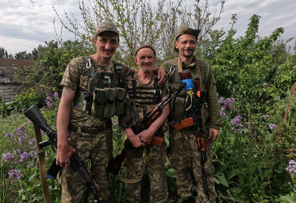 Батько з синами пліч-о-пліч нищать рашистів у лавах ЗСУ