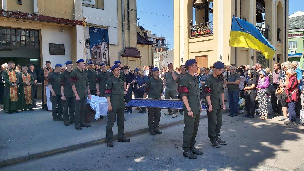 У Коломиї попрощалися з полеглим Героєм Володимиром Андрійчуком