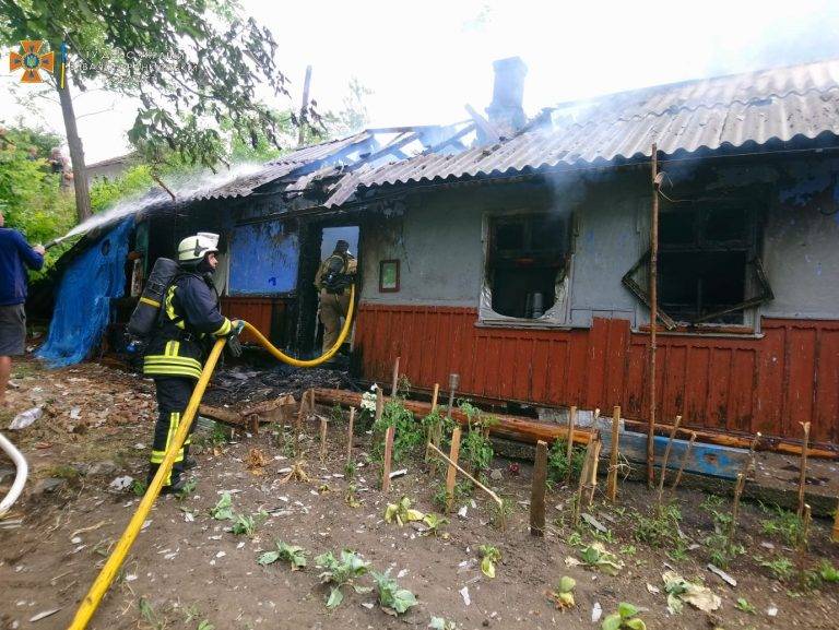 На Франківщині під час пожежі травмувався чоловік