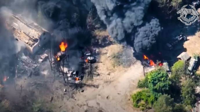 Розвідники сил спецоперацій України показали, як знищили ворожу колону окупантів