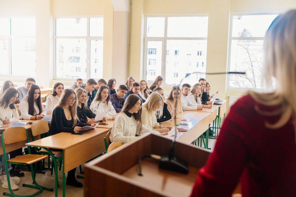 Університет Короля Данила дає змогу абітурієнтам поступити на державну форму навчання,університет короля данила,державна форма навчання