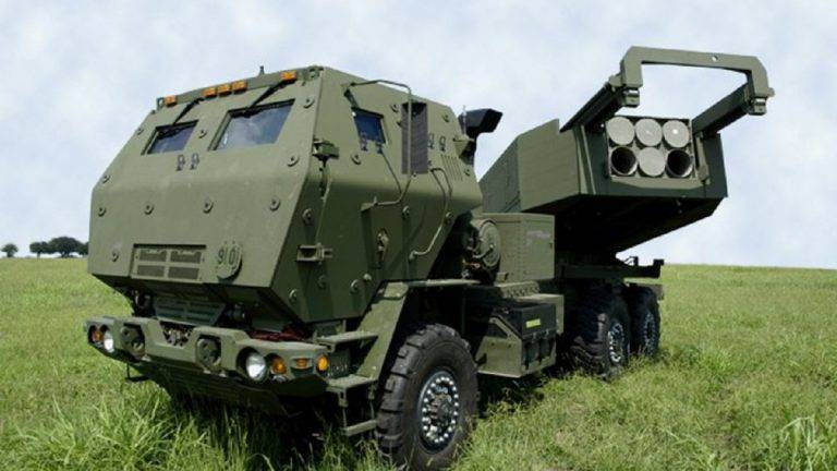 Байден оголосив про надання Україні артилерійських систем HIMARS