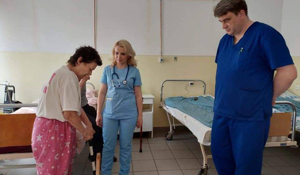 На Франківщині провели складну операцію для переселенки