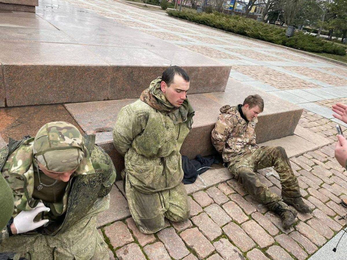 Після війни Україна звільнить полонених росіян, окрім злочинців