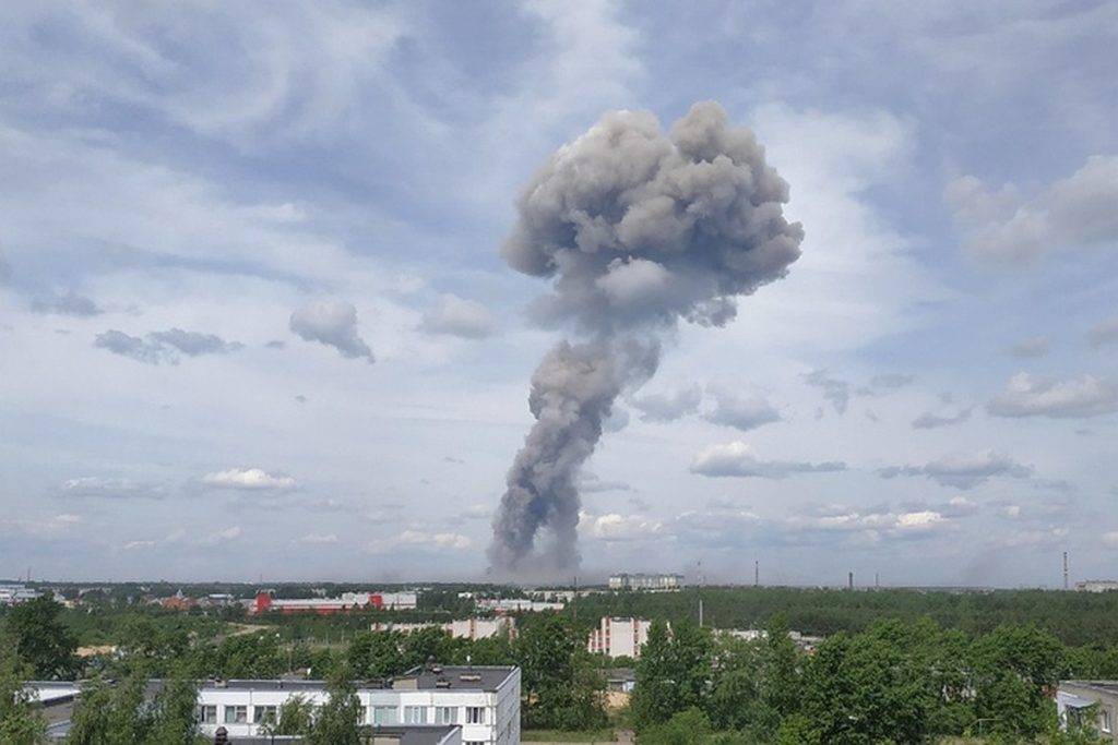 У Брянській області росії горить склад військової техніки, - соцмережі