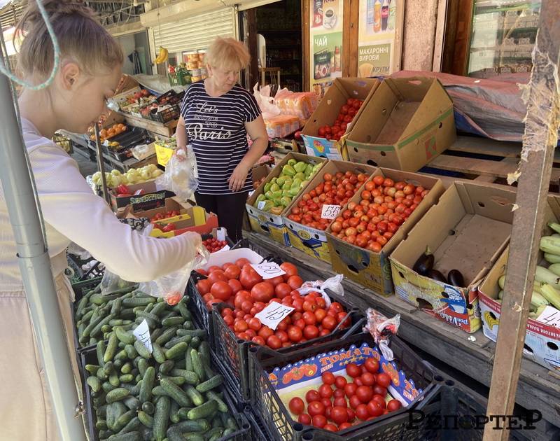 Без дефіциту, але зі зростанням цін: скільки у Франківську коштуватимуть фрукти й овочі