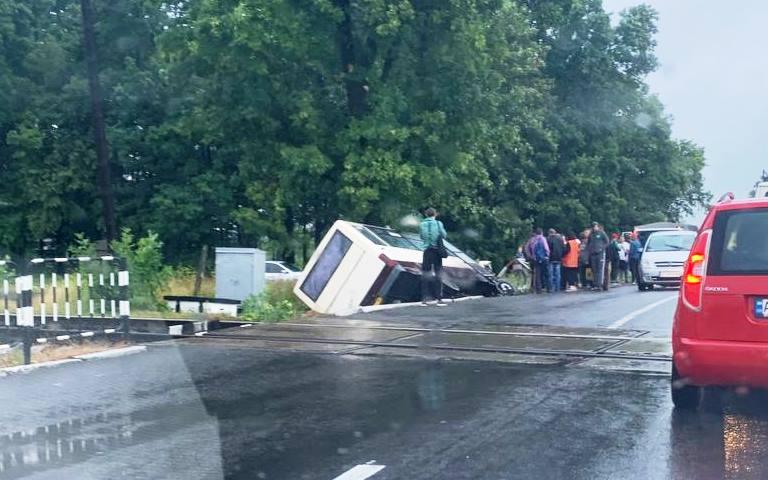 Троє людей в лікарні: відомі деталі ДТП на Калуській трасі за участі рейсового автобуса