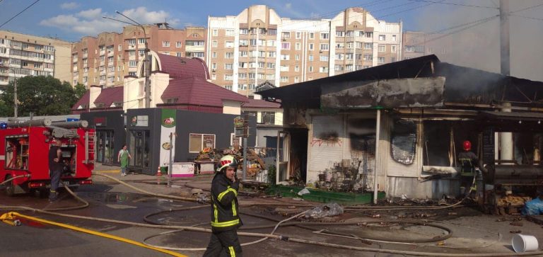 З'явилися деталі сьогоднішної пожежі в Пасічній ФОТО, ВІДЕО