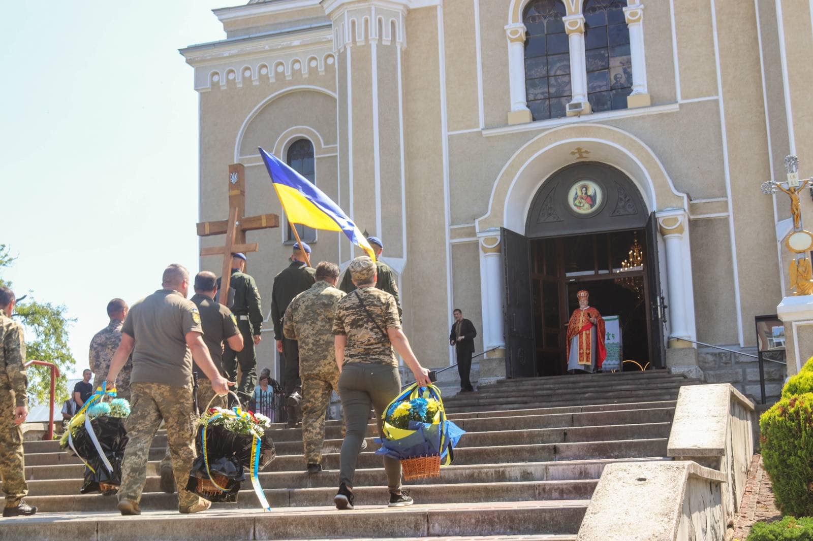 На Франківщині попрощалися із Тарасом Федорняком,який загинув у бою з російськими окупантами,загинув на війні