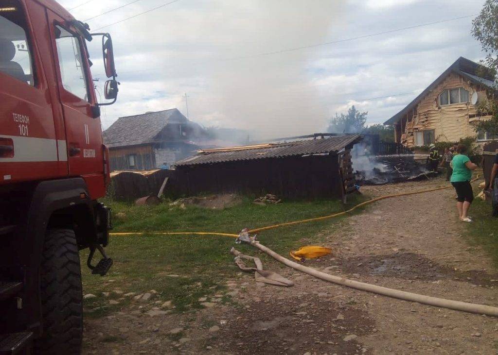 Вогнеборці ліквідували пожежу господарської будівлі на Надвірнянщині