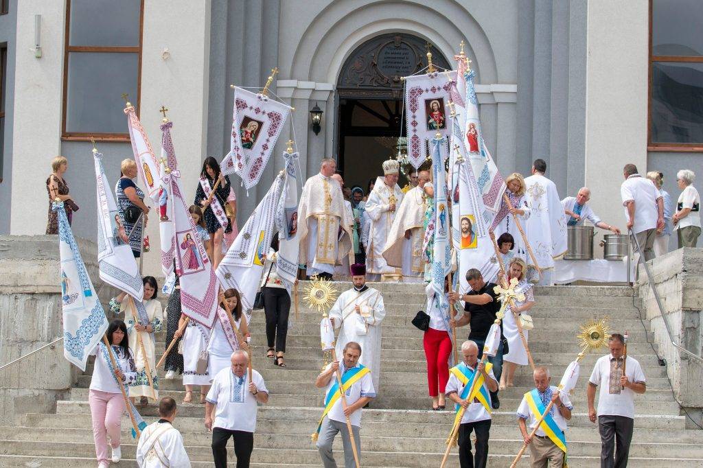 У Франківську відзначили першу річницю найбільшого храму міста