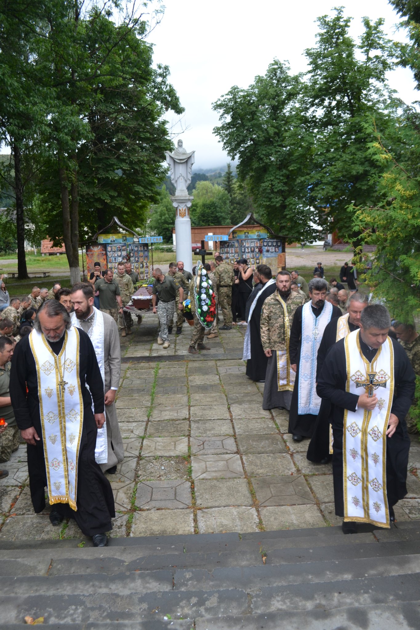 На Франківщині попрощалися з загиблим на війні 26-річним Андрієм Семенюком,загинув на війні,андрій семенюк