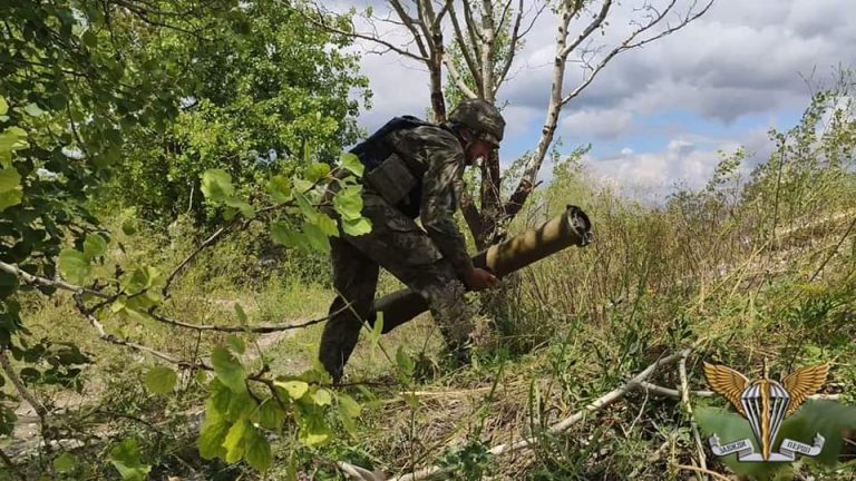 Наразі на Бахмутському напрямку тривають активні бої - Генштаб