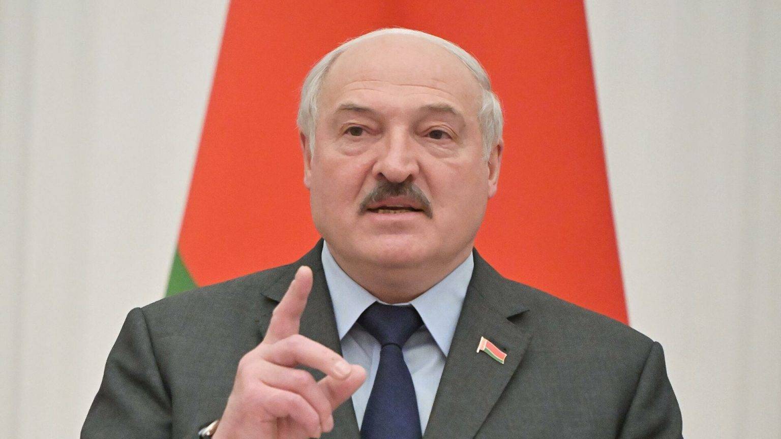 лукашенко готується до заколоту з боку білоруських військових, бо ті відмовляються воювати з Україною