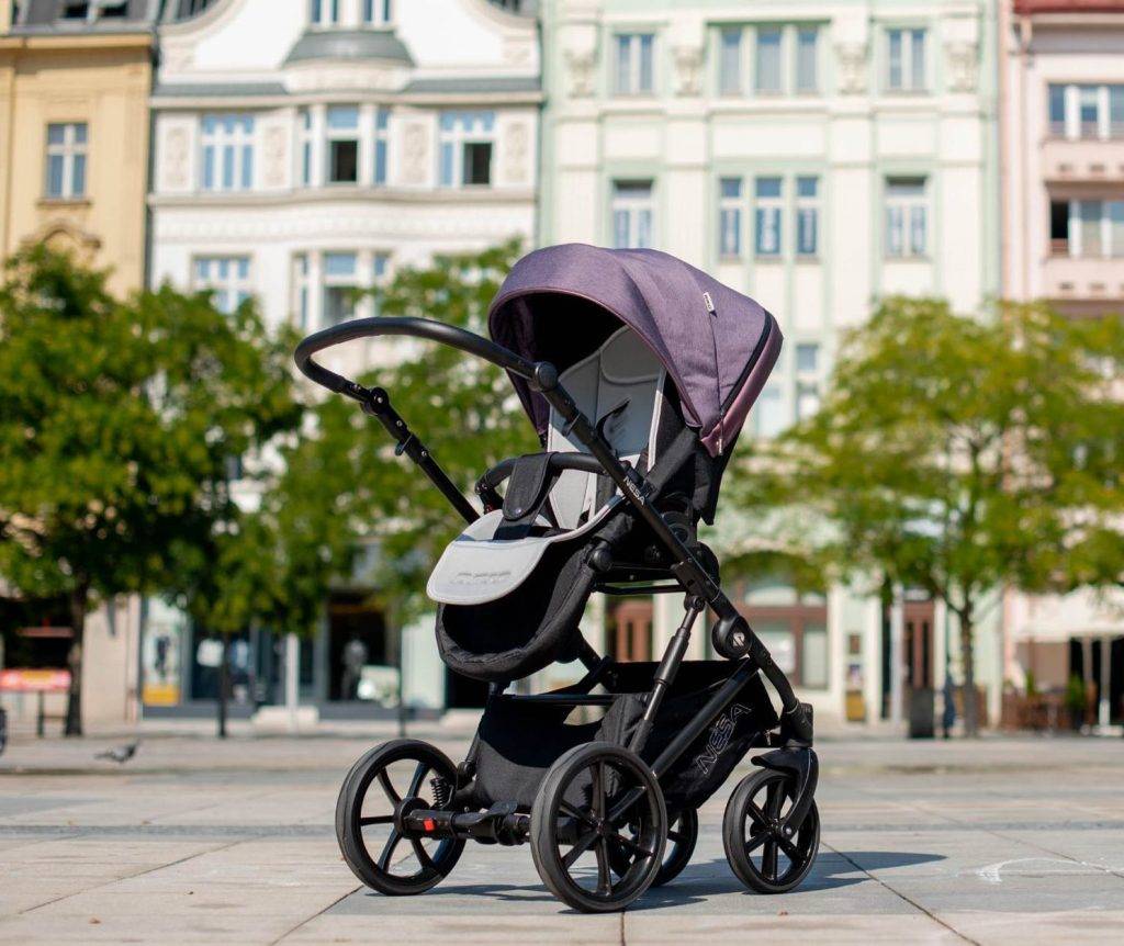 Користуємось дитячою коляскою правильно