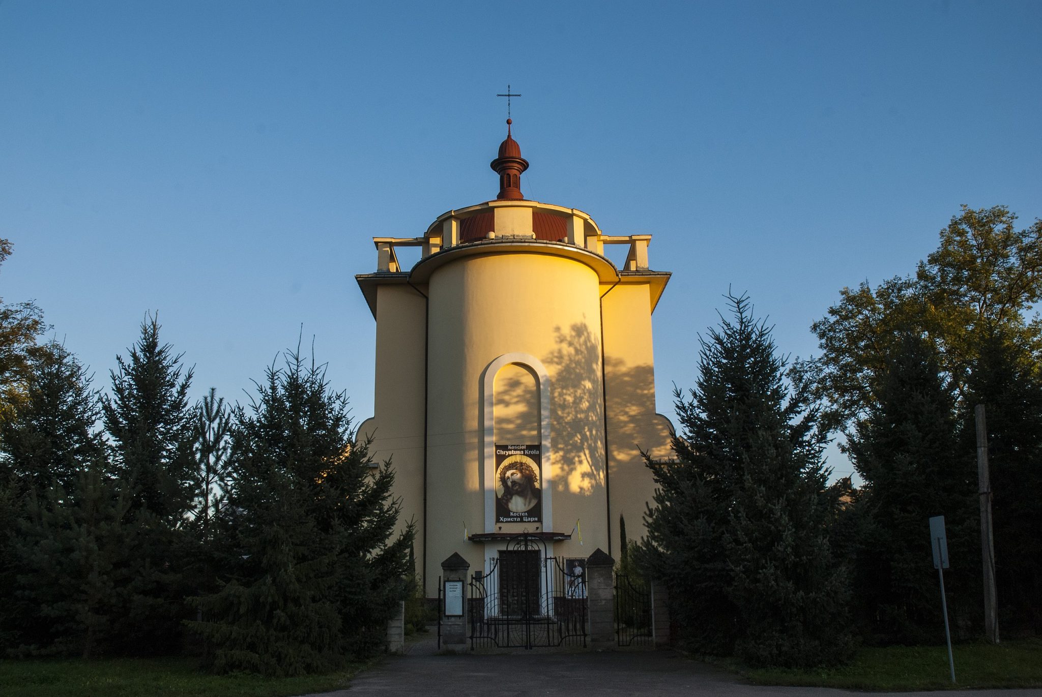 Цієї неділі у католицькому костелі на Вовчинецькій проведуть унікальний концерт, щоб зібрати кошти на ТРО