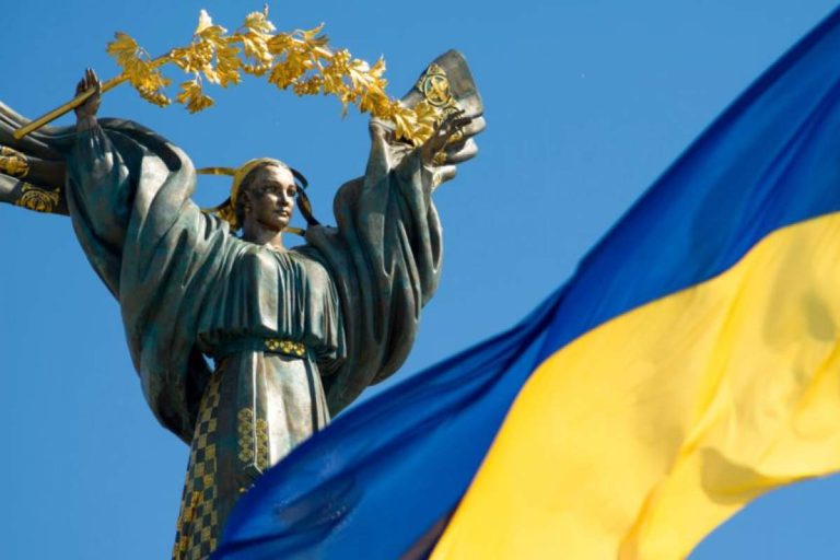 Чи будуть відпочивати українці на День Незалежності?