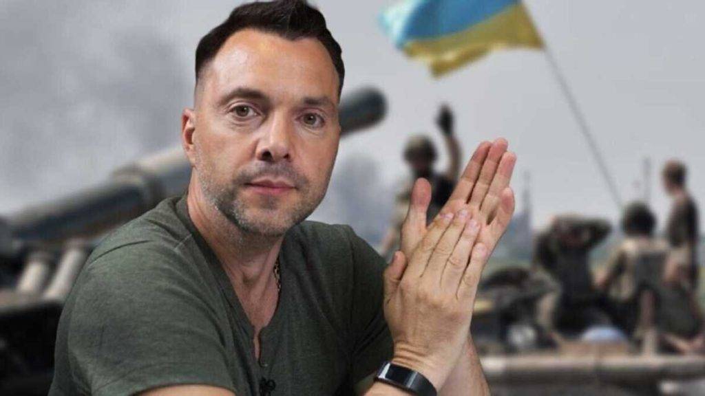 Арестович впевнений, що окупанти вже подумки "здали" Херсон