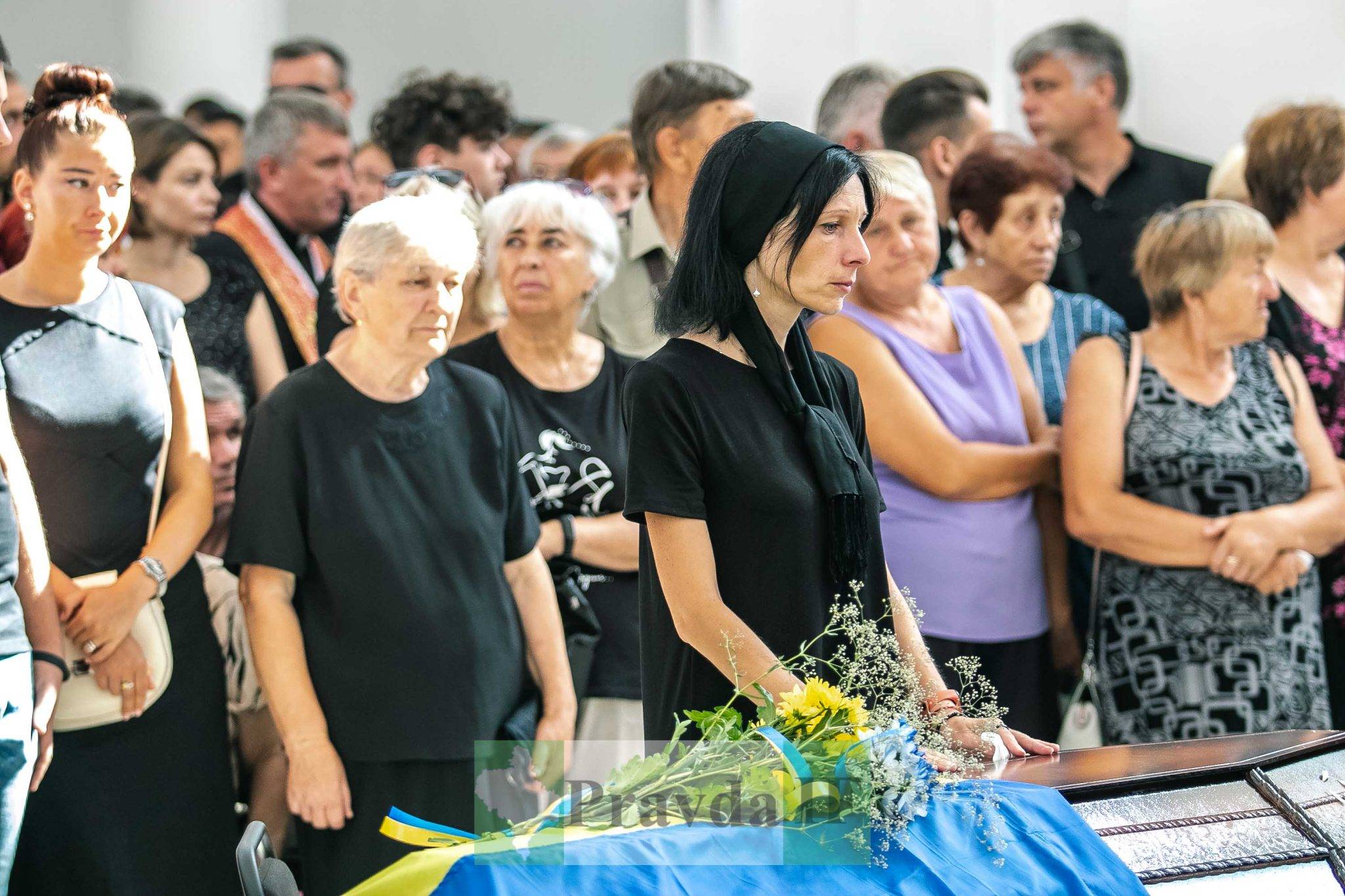 У Франківську попрощалися із трьома Героями,які загинули під час бойового завдання на лінії фронту,загинули на війні