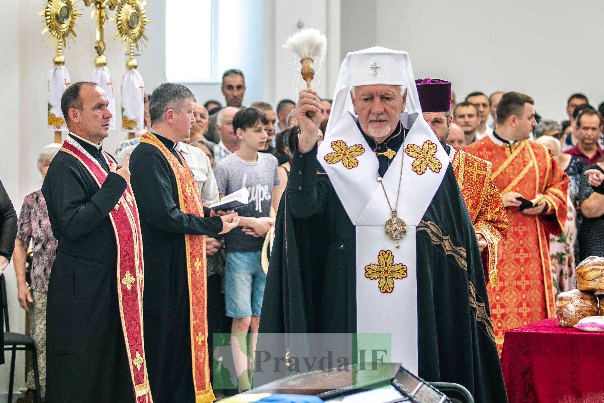 У Франківську попрощалися із трьома Героями,які загинули під час бойового завдання на лінії фронту,загинули на війні