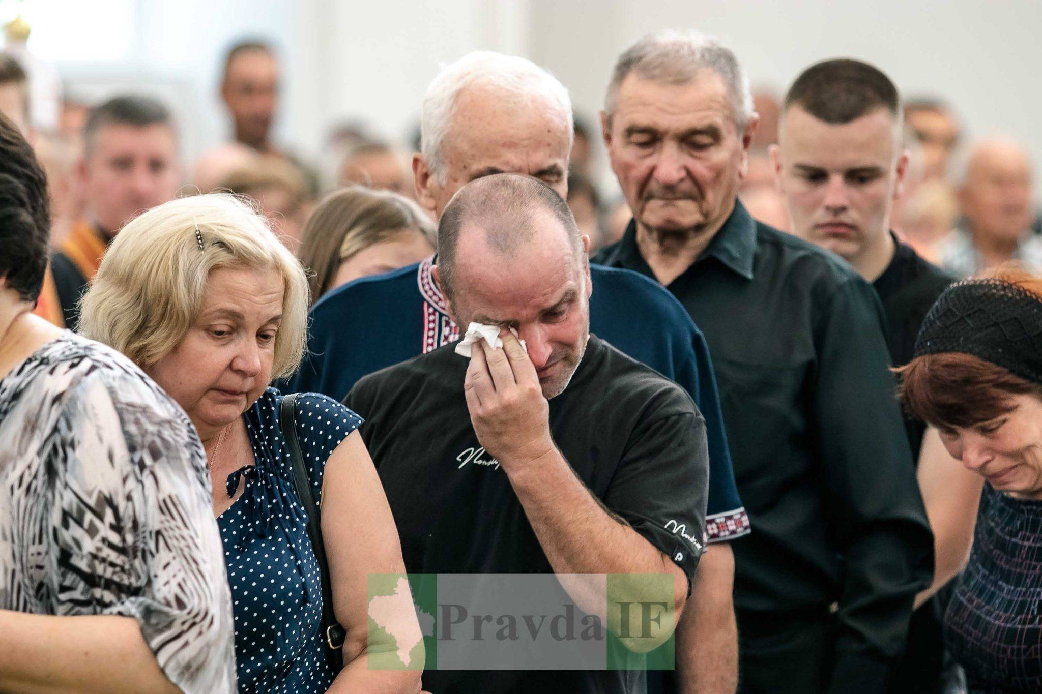 У Франківську попрощалися із трьома Героями,які загинули під час бойового завдання на лінії фронту,загинули на війні
